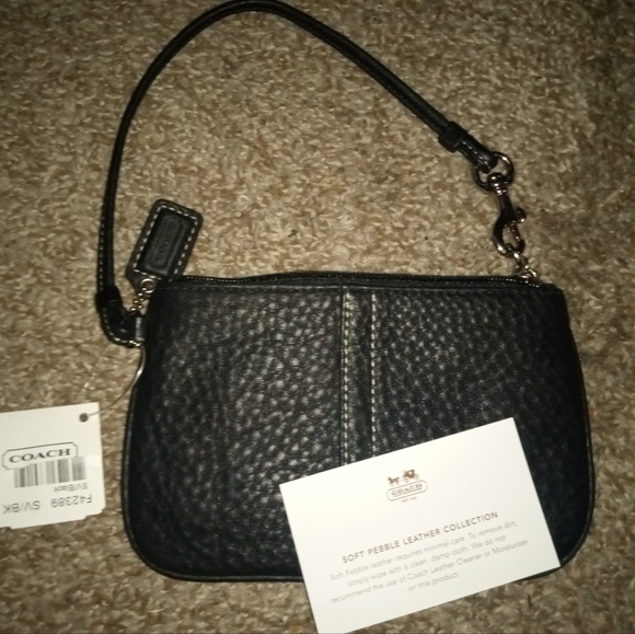 Coach wallets and small purses - Picture 2 of 7